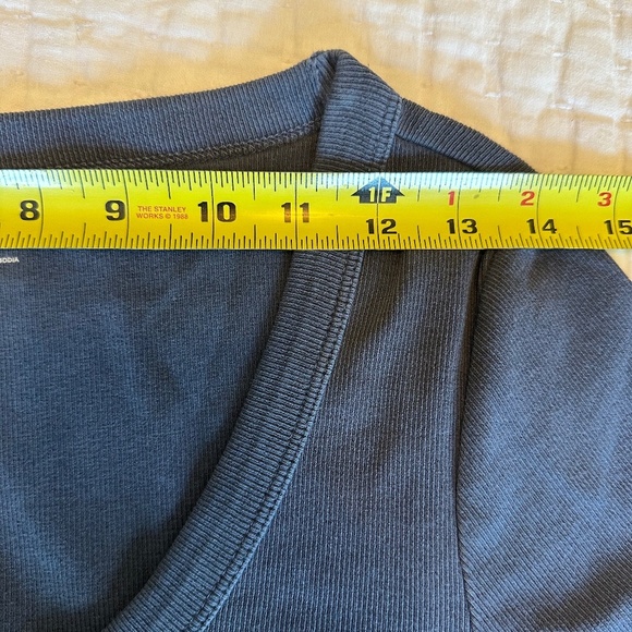 Old Navy Rib-Knit Scoop-Neck T-Shirt – Blue – Size L – Gently Used - Picture 2 of 5